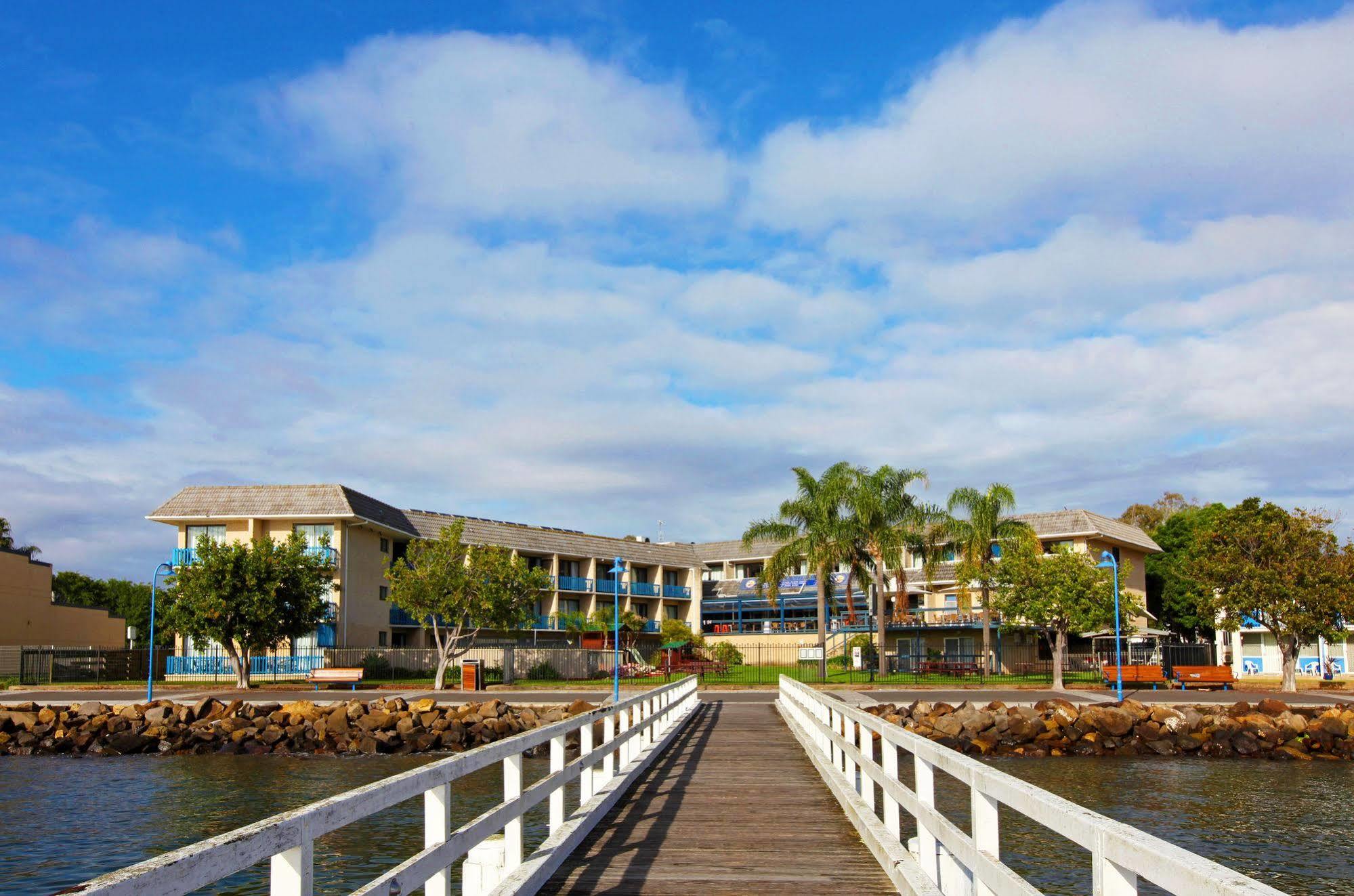 Mariners On The Waterfront Motell Batemans Bay Exteriör bild